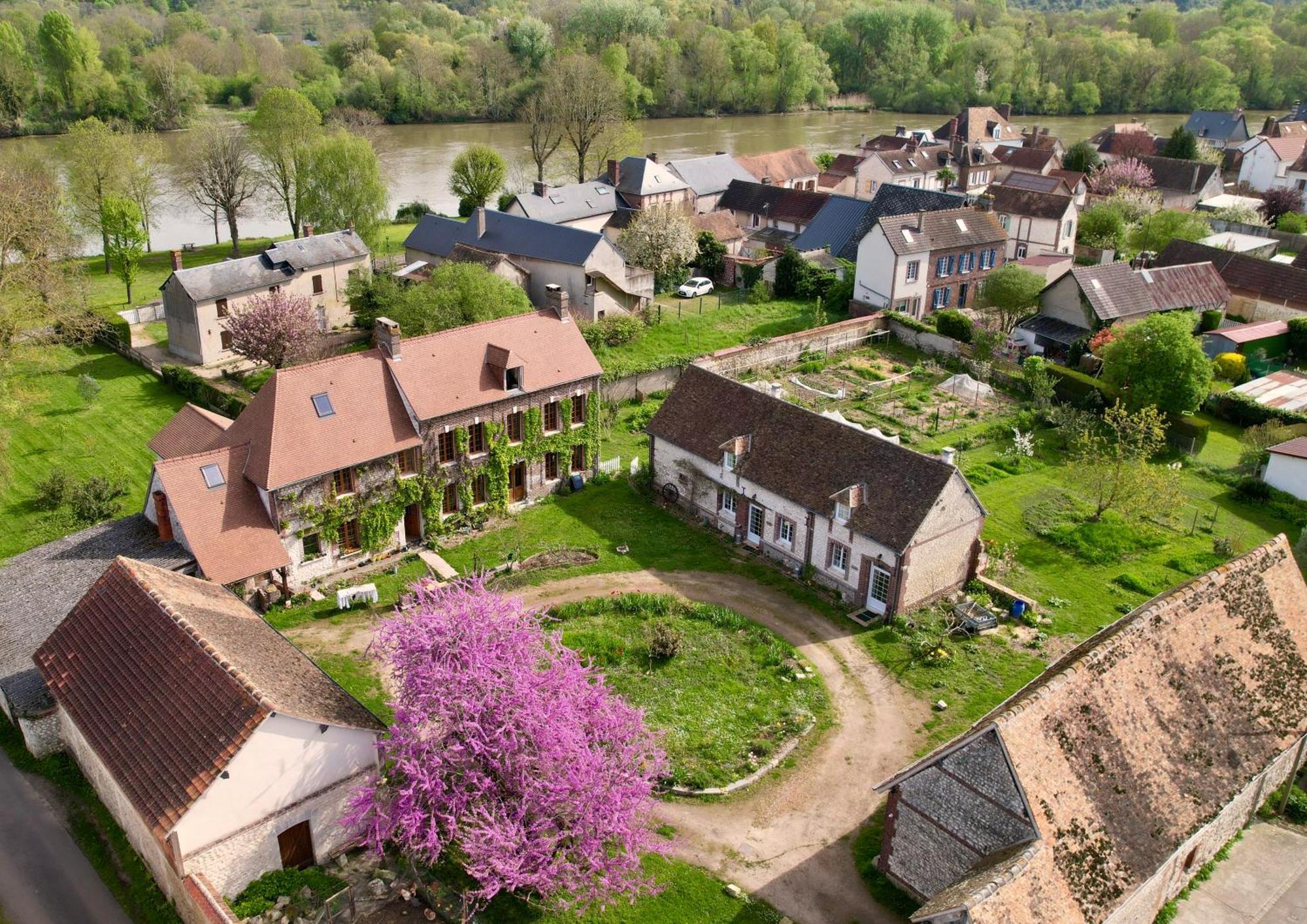 Вілла Les Jardins De Felicie Poses Екстер'єр фото